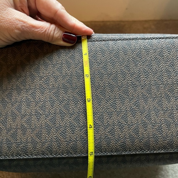 Michael Kors Purse - Picture 7 of 8